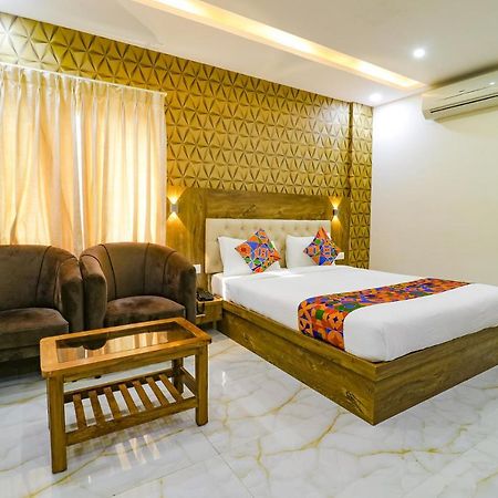 Yelahanka Fabhotel Sa-Vista Inn المظهر الخارجي الصورة